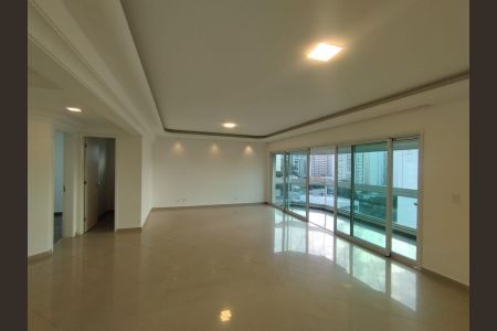 Apartamento para alugar com 220m², 4 quartos e 3 vagasSala