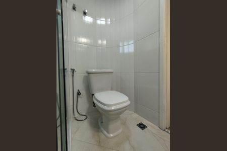 Apartamento para alugar com 220m², 4 quartos e 3 vagasBanheiro do Quarto 2