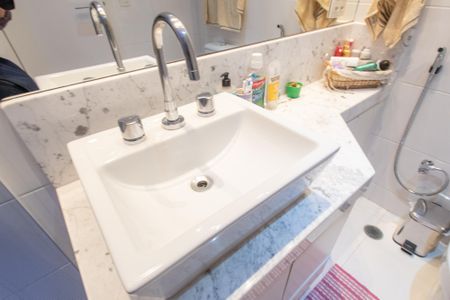 Apartamento à venda com 245m², 3 quartos e 5 vagasBanheiro 2 da suíte 1