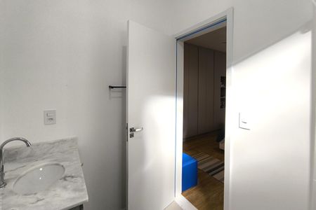 Casa de condomínio à venda com 111m², 2 quartos e 2 vagas Casa de condomínio à venda com 111m², 2 quartos e 2 vagasBanheiro do Quarto 2