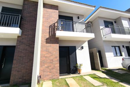 Casa de condomínio à venda com 111m², 2 quartos e 2 vagas Casa de condomínio à venda com 111m², 2 quartos e 2 vagasFachada