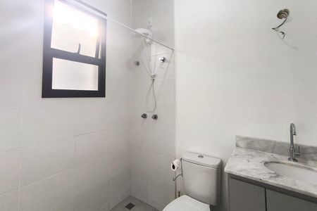 Casa de condomínio à venda com 111m², 2 quartos e 2 vagas Casa de condomínio à venda com 111m², 2 quartos e 2 vagasBanheiro do Quarto 2