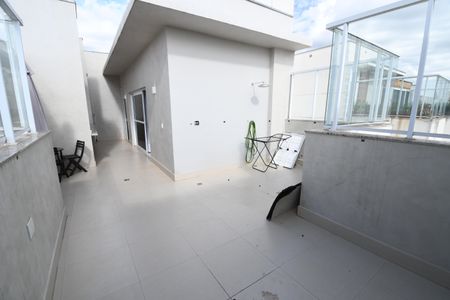 Apartamento para alugar com 132m², 2 quartos e 2 vagasTerraço