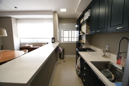 Apartamento para alugar com 132m², 2 quartos e 2 vagasCozinha
