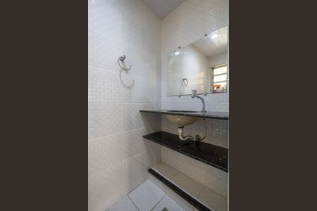 Casa à venda com 658m², 6 quartos e 2 vagas Casa à venda com 658m², 6 quartos e 2 vagasCasa 1 Lavabo 2