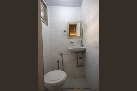 Casa à venda com 658m², 6 quartos e 2 vagas Casa à venda com 658m², 6 quartos e 2 vagasCasa 1 Lavabo 1