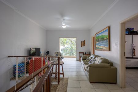 Casa à venda com 658m², 6 quartos e 2 vagas Casa à venda com 658m², 6 quartos e 2 vagasCasa 2 Sala