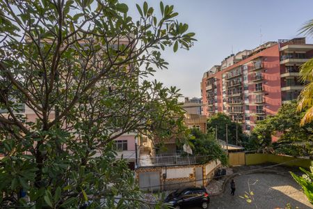 Casa à venda com 658m², 6 quartos e 2 vagas Casa à venda com 658m², 6 quartos e 2 vagasCasa 2 Quarto 4 Vista