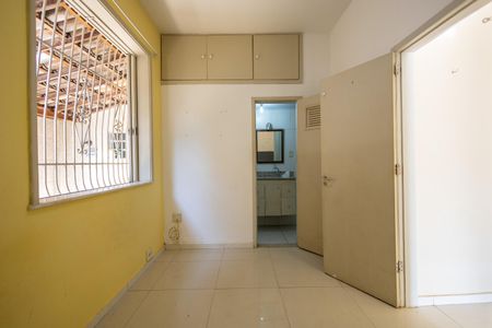 Casa à venda com 658m², 6 quartos e 2 vagas Casa à venda com 658m², 6 quartos e 2 vagasCasa 1 Quarto Suite 2