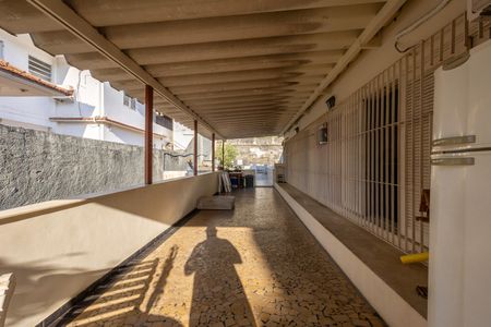 Casa à venda com 658m², 6 quartos e 2 vagas Casa à venda com 658m², 6 quartos e 2 vagasCsa 2 Varanda