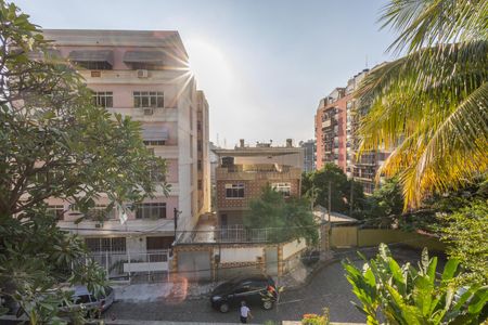 Casa à venda com 658m², 6 quartos e 2 vagas Casa à venda com 658m², 6 quartos e 2 vagasCsa 2 Varanda Vista