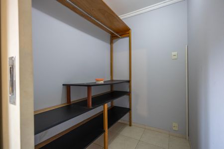 Casa à venda com 658m², 6 quartos e 2 vagas Casa à venda com 658m², 6 quartos e 2 vagasCasa 1 Quarto Suite 1 Closet