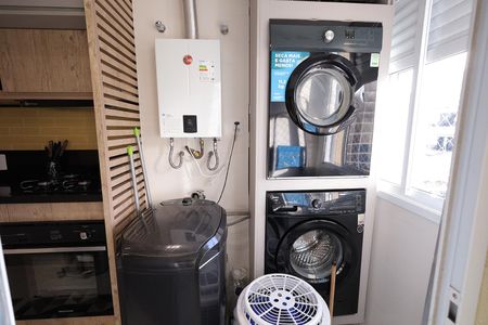 Apartamento à venda com 61m², 2 quartos e 1 vaga Apartamento à venda com 61m², 2 quartos e 1 vagaÁrea de Serviço