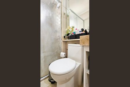 Apartamento à venda com 82m², 3 quartos e 2 vagas Apartamento à venda com 82m², 3 quartos e 2 vagasBanheiro 2