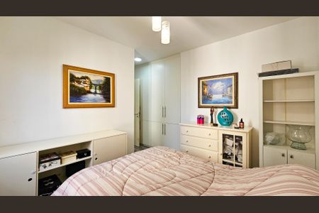 Apartamento à venda com 82m², 3 quartos e 2 vagas Apartamento à venda com 82m², 3 quartos e 2 vagasQuarto 2