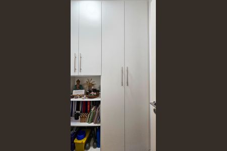 Apartamento à venda com 82m², 3 quartos e 2 vagas Apartamento à venda com 82m², 3 quartos e 2 vagasEscritório