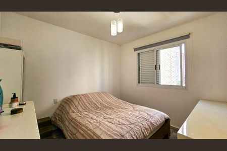 Apartamento à venda com 82m², 3 quartos e 2 vagas Apartamento à venda com 82m², 3 quartos e 2 vagasQuarto 2