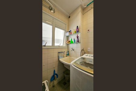 Apartamento à venda com 82m², 3 quartos e 2 vagas Apartamento à venda com 82m², 3 quartos e 2 vagasÁrea de Serviço