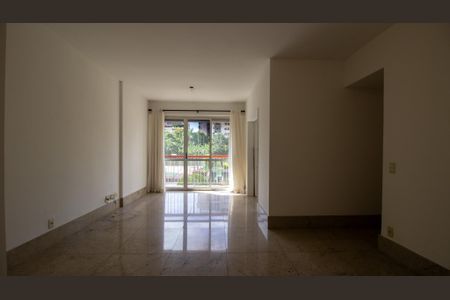 Apartamento à venda com 120m², 4 quartos e 2 vagasSala