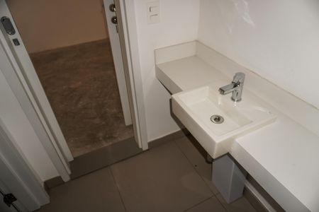 Apartamento à venda com 347m², 3 quartos e 4 vagasBanheiro da suíte 1 e 2