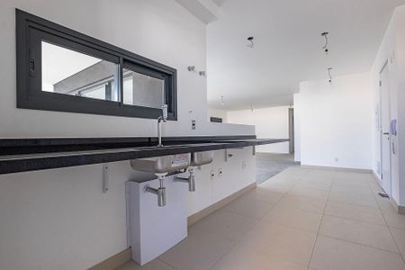 Apartamento à venda com 195m², 3 quartos e 3 vagasSala/Cozinha