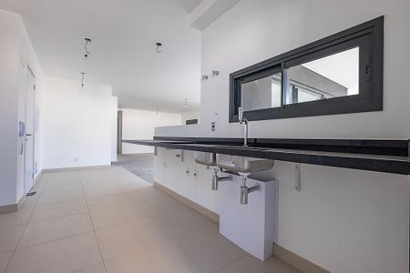 Apartamento à venda com 195m², 3 quartos e 3 vagas Apartamento à venda com 195m², 3 quartos e 3 vagasSala/Cozinha
