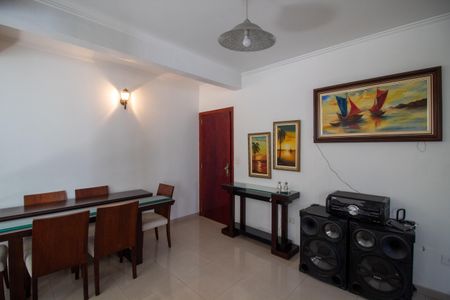 Casa à venda com 225m², 3 quartos e 3 vagasSala de Jantar