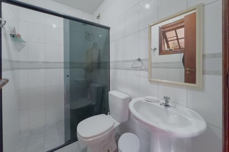 Casa à venda com 250m², 3 quartos e 2 vagasBanheiro de Serviço