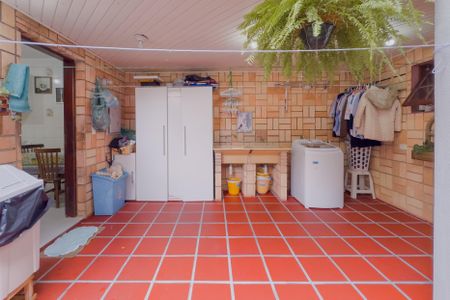 Casa à venda com 250m², 3 quartos e 2 vagasÁrea de Serviço