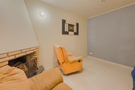 Casa à venda com 250m², 3 quartos e 2 vagasSala de TV