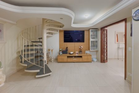 Casa à venda com 250m², 3 quartos e 2 vagasSala