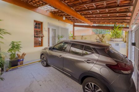 Casa à venda com 250m², 3 quartos e 2 vagasGaragem
