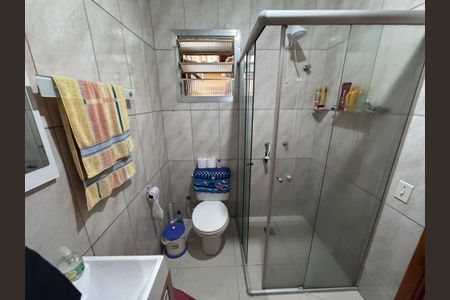 Casa à venda com 90m², 2 quartos e 1 vaga Casa à venda com 90m², 2 quartos e 1 vagaBanheiro