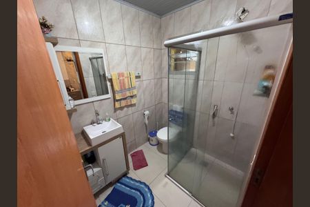 Casa à venda com 90m², 2 quartos e 1 vaga Casa à venda com 90m², 2 quartos e 1 vagaBanheiro