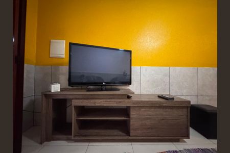 Casa à venda com 90m², 2 quartos e 1 vaga Casa à venda com 90m², 2 quartos e 1 vagaSala