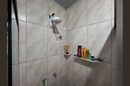 Casa à venda com 90m², 2 quartos e 1 vaga Casa à venda com 90m², 2 quartos e 1 vagaBanheiro