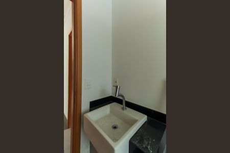 Apartamento à venda com 77m², 2 quartos e 2 vagas Apartamento à venda com 77m², 2 quartos e 2 vagasBanheiro