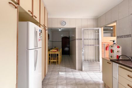 Casa à venda com 170m², 4 quartos e 2 vagasCozinha