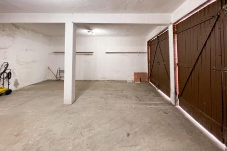 Casa à venda com 170m², 4 quartos e 2 vagasGaragem