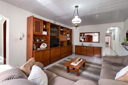 Casa à venda com 170m², 4 quartos e 2 vagasSala