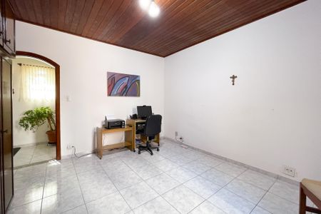 Casa à venda com 170m², 4 quartos e 2 vagasQuarto 1
