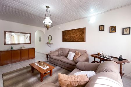 Casa à venda com 170m², 4 quartos e 2 vagasSala