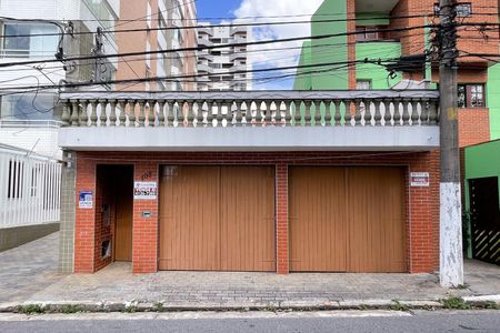 Casa à venda com 170m², 4 quartos e 2 vagasFachada e Placa