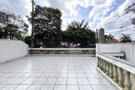 Casa à venda com 170m², 4 quartos e 2 vagasÁrea Externa