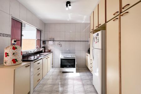 Casa à venda com 170m², 4 quartos e 2 vagasCozinha