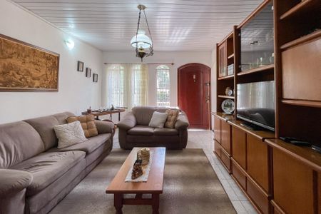 Casa à venda com 170m², 4 quartos e 2 vagasSala