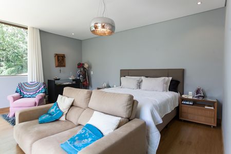 Casa de condomínio à venda com 500m², 5 quartos e 6 vagas Casa de condomínio à venda com 500m², 5 quartos e 6 vagasSuíte 2