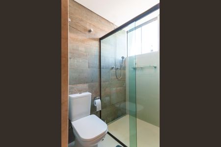 Casa de condomínio à venda com 500m², 5 quartos e 6 vagas Casa de condomínio à venda com 500m², 5 quartos e 6 vagasBanheiro Suíte 1