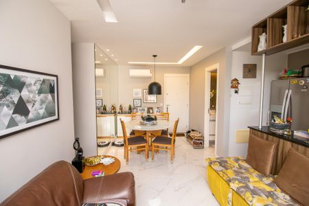 Apartamento à venda com 82m², 2 quartos e 1 vagaSala