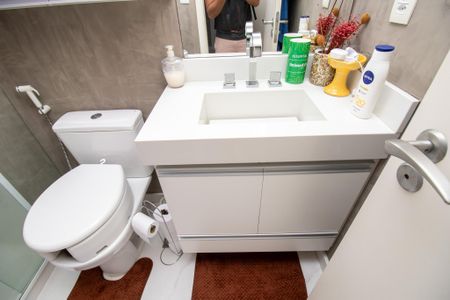 Apartamento à venda com 82m², 2 quartos e 1 vagaBanheiro /Suite